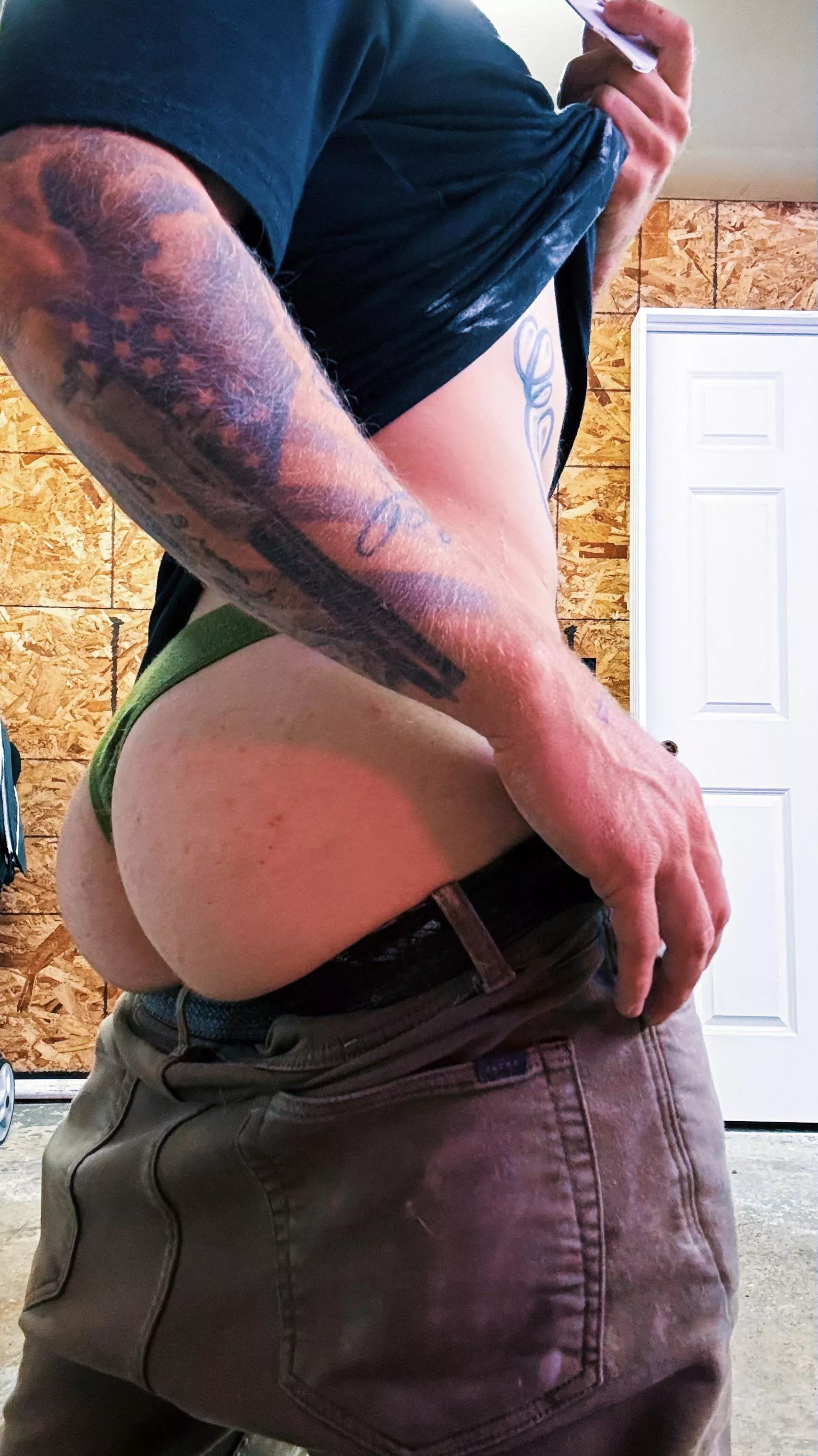 You find out your friend has kinks.. now what do you say? 