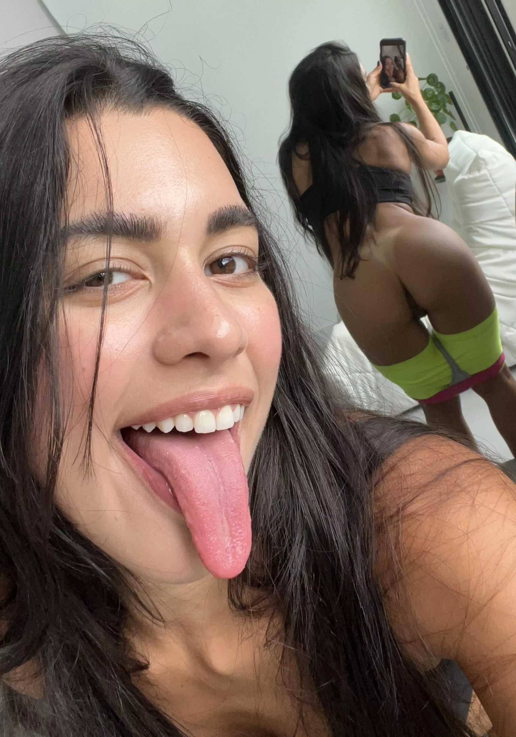 You will only see selfies like this on reddit