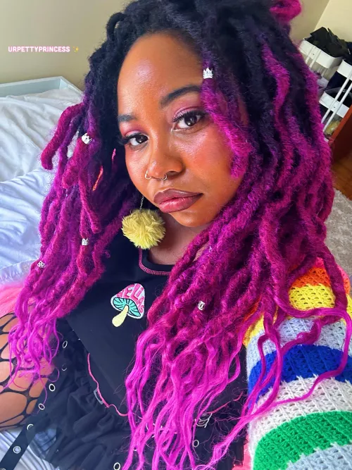 You’re staring again…you should be sending ♡💸✨