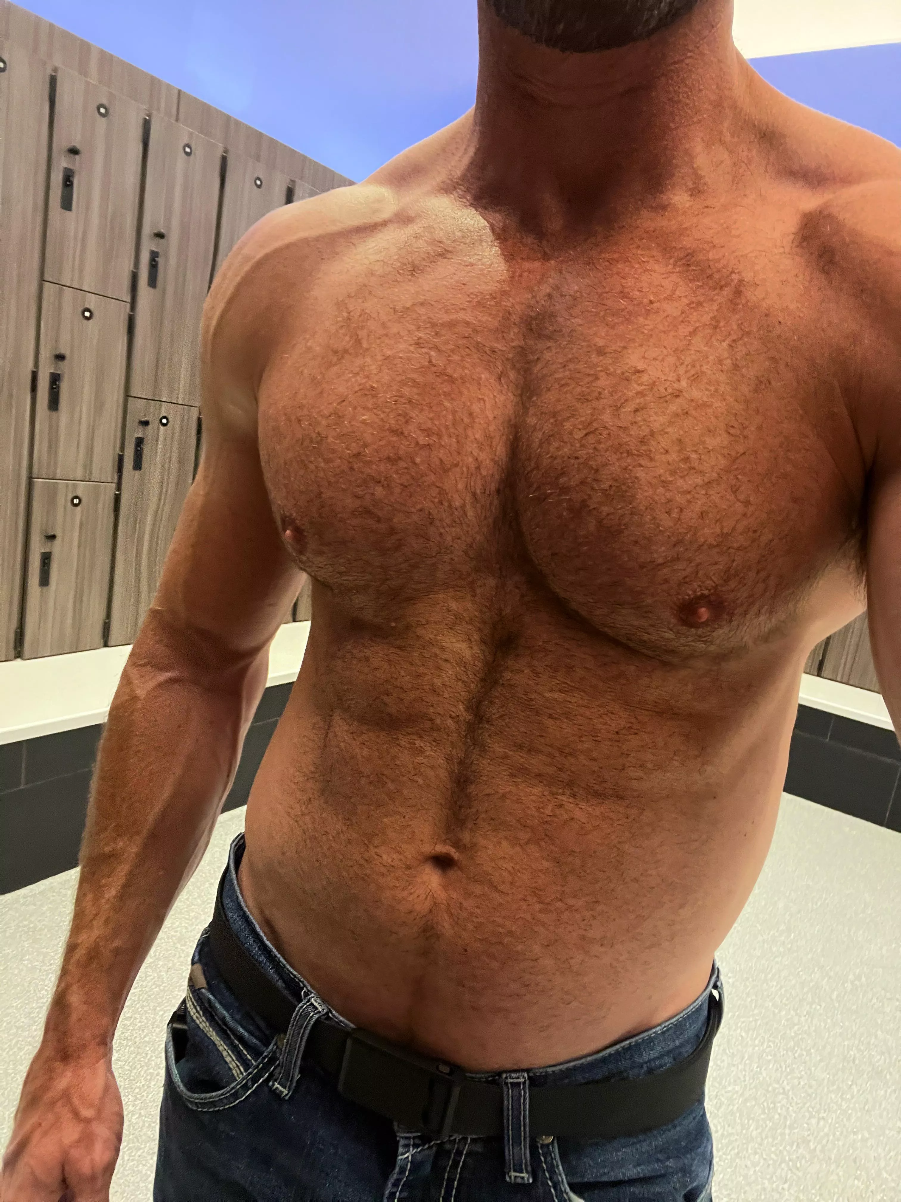 (45) Should I drop my pants? 