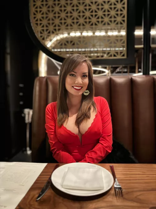 Be my date?😍