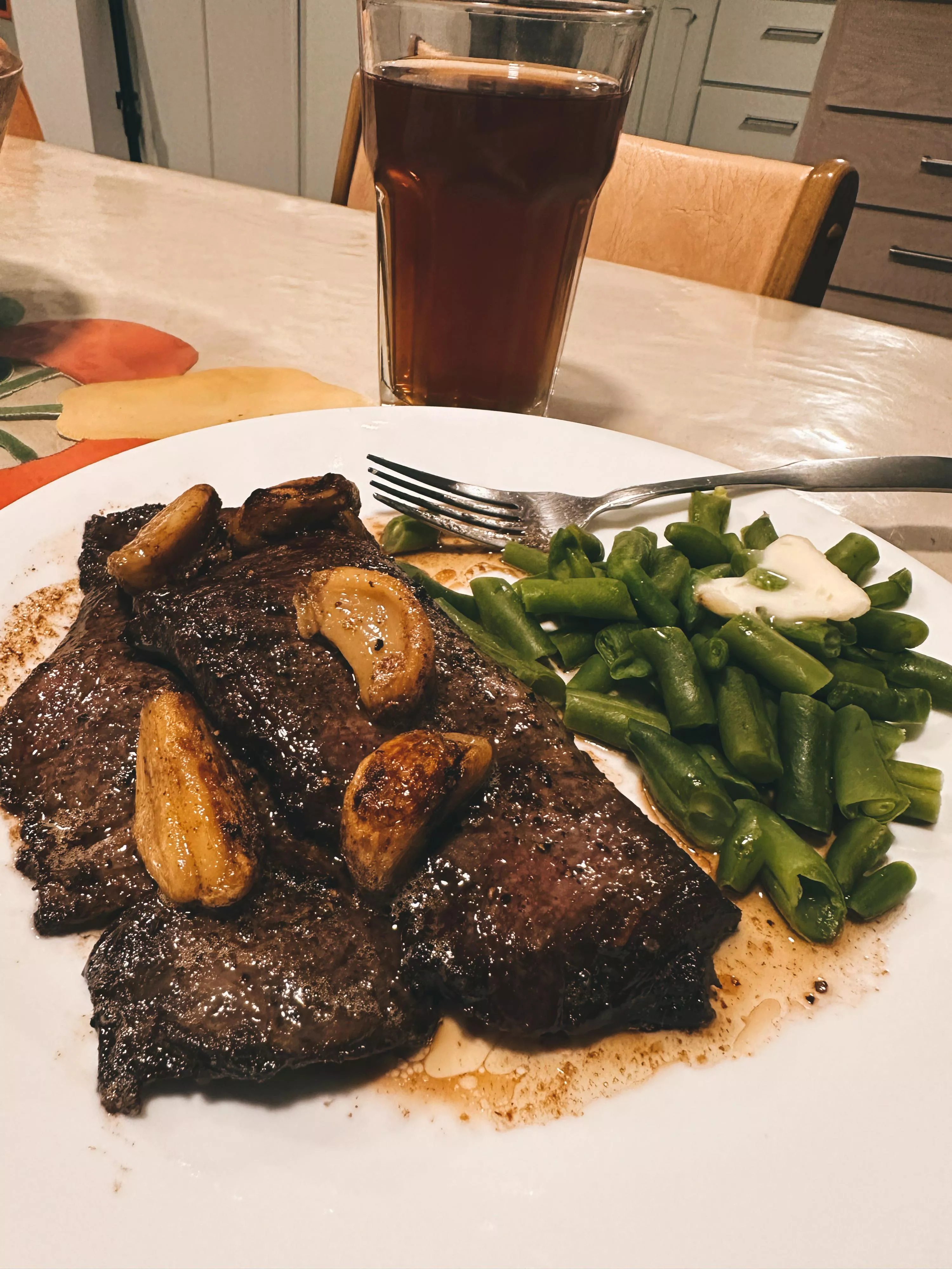 Big girl cooks :3 🥩