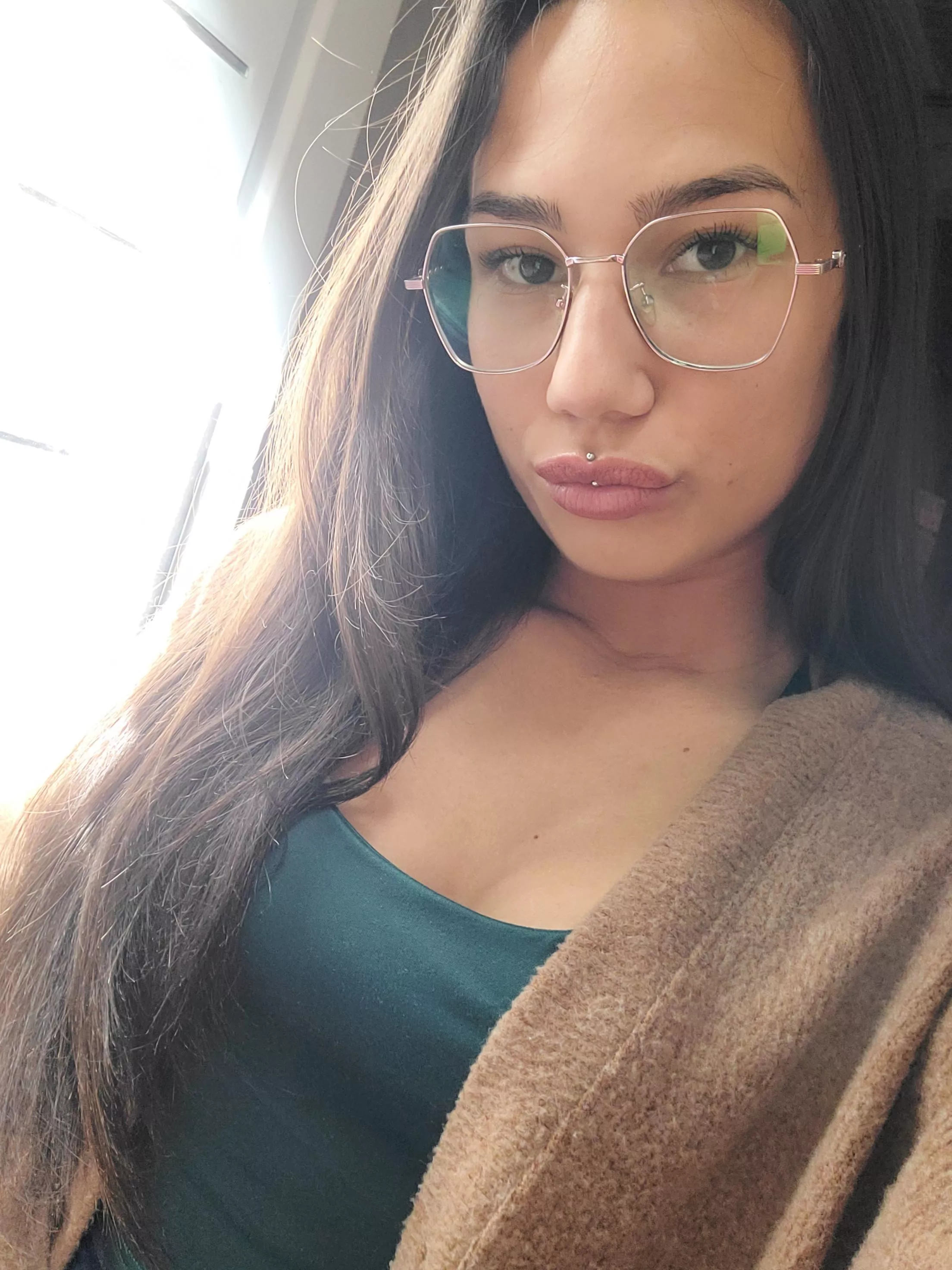 do I look like a good student? 