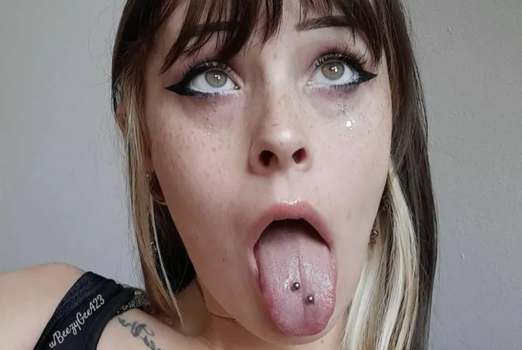 Hi love. I live stream every week and I’m fetish friendly. Offering GFE, customs, sexting and more. I can’t wait get to know you