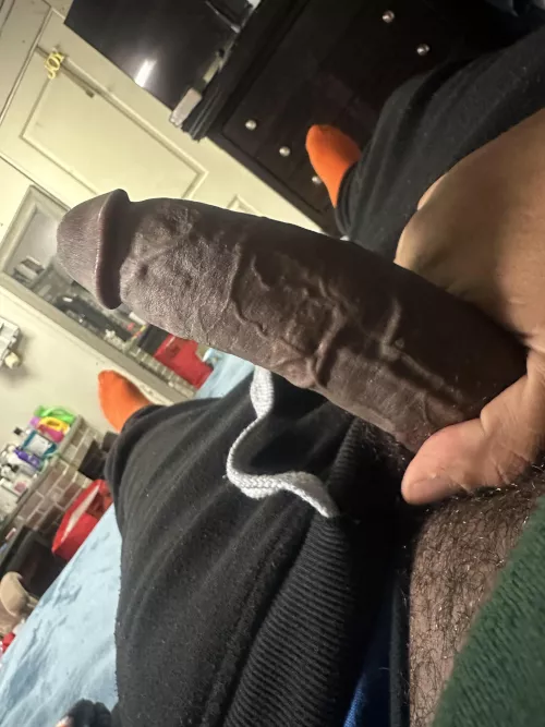 Hoping to find a female to suck who likes giving head hmu in Newport 