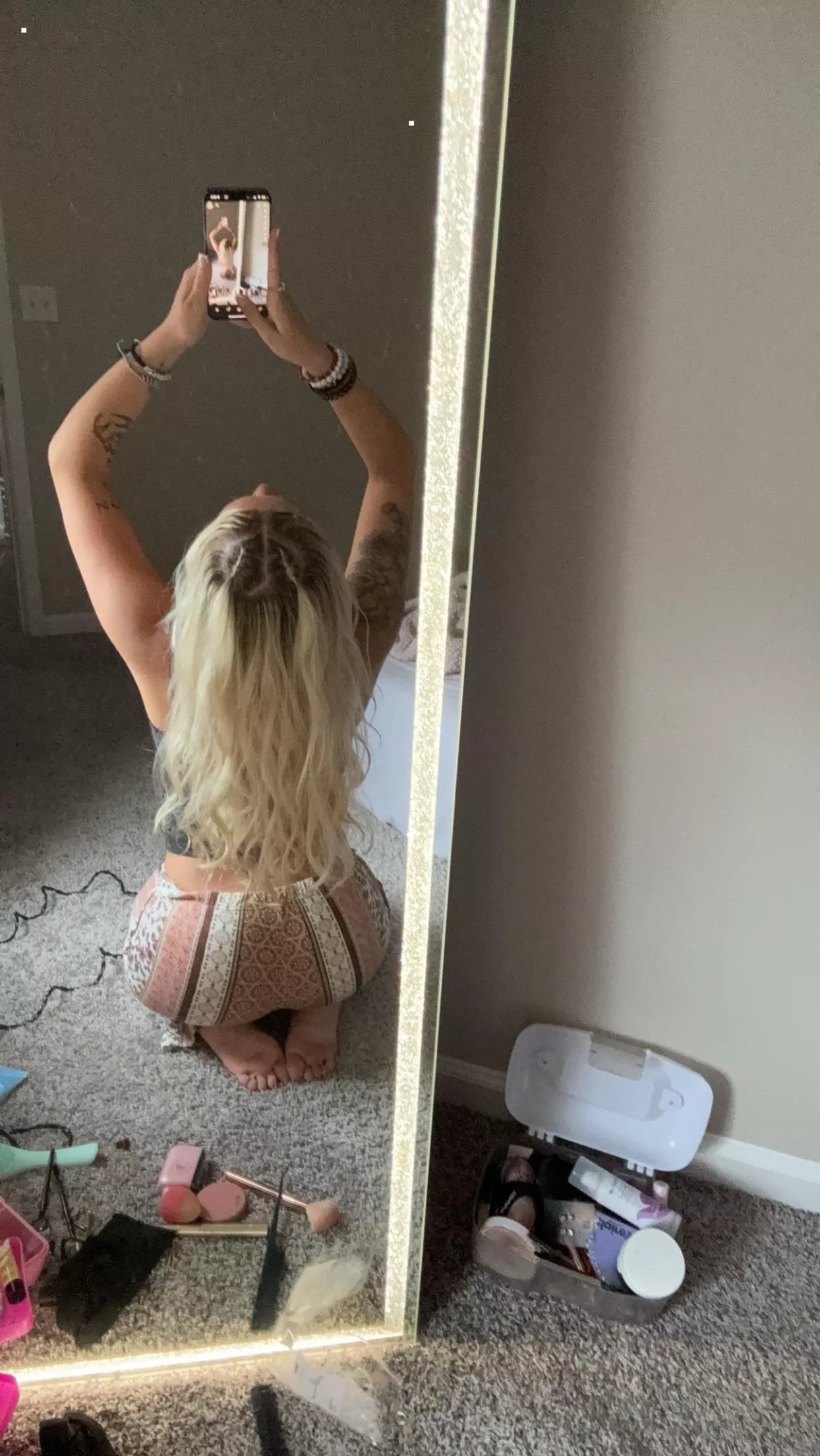 I can't wait to feel your huge wood sliding inside me. Make me your hot smash toy.