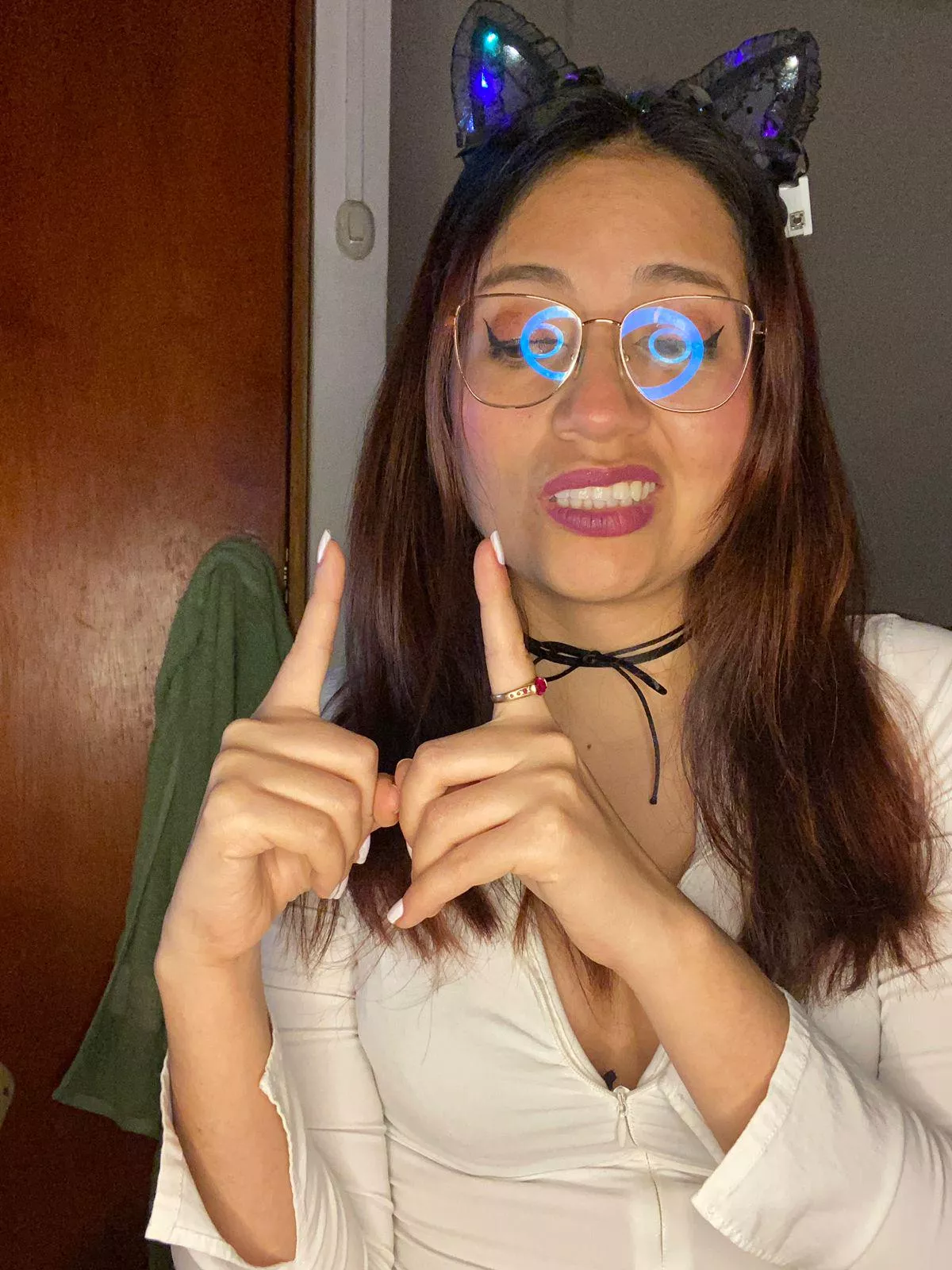 I stop being cute when I see you are not this size, loser