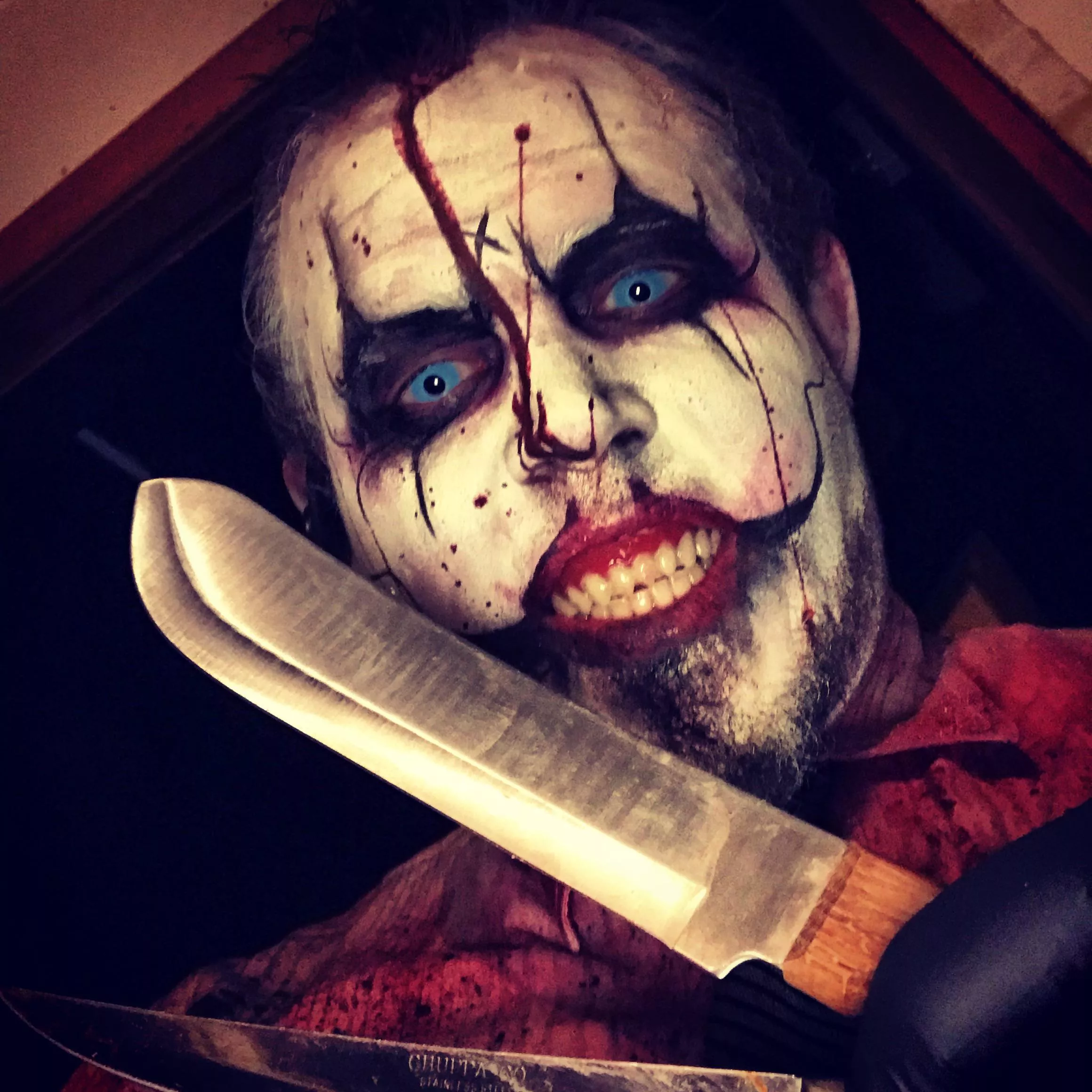 I’m the one who loves you when you’re dead!!!! 