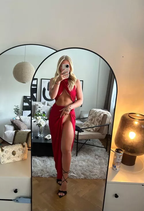 Love my heels wihtout panties