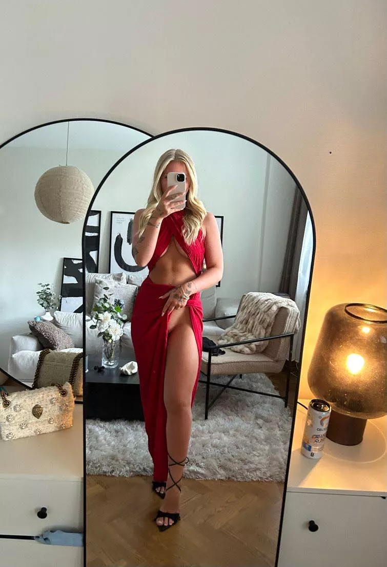 Love my heels wihtout panties