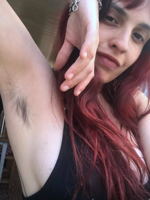 My armpit needs all your attention 
