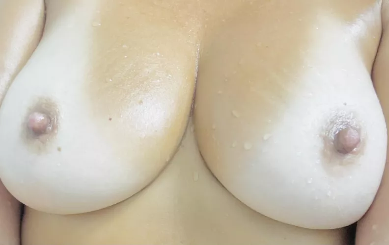 Natural Milfy boobies 