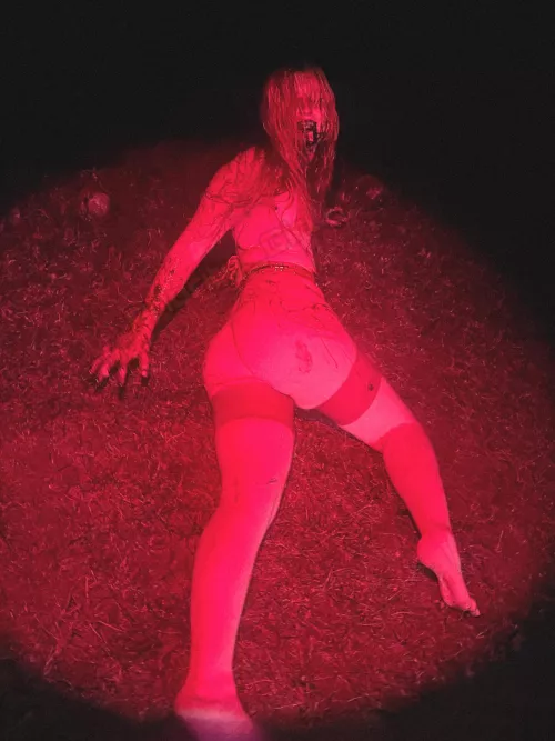 Sanguine Succubus Girlfriend    by Priority Girl