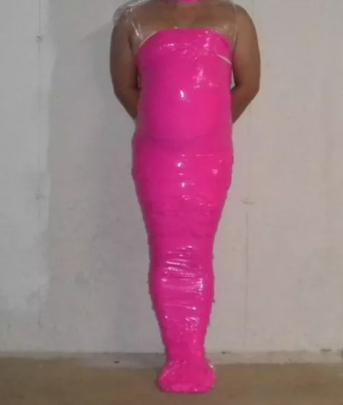 Self mummification in pink