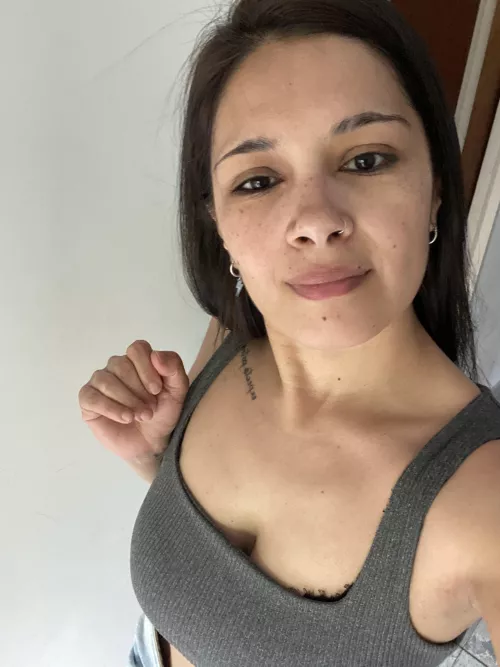 sexy brunette ❤️