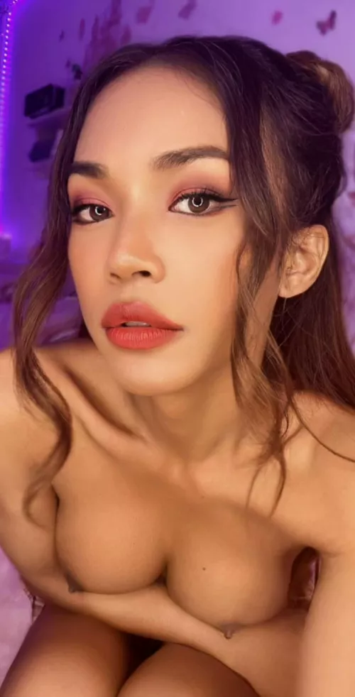 Soft curves and even softer desires