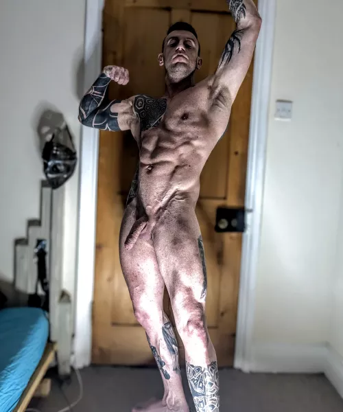 upward lighting ftw 😉💪💪