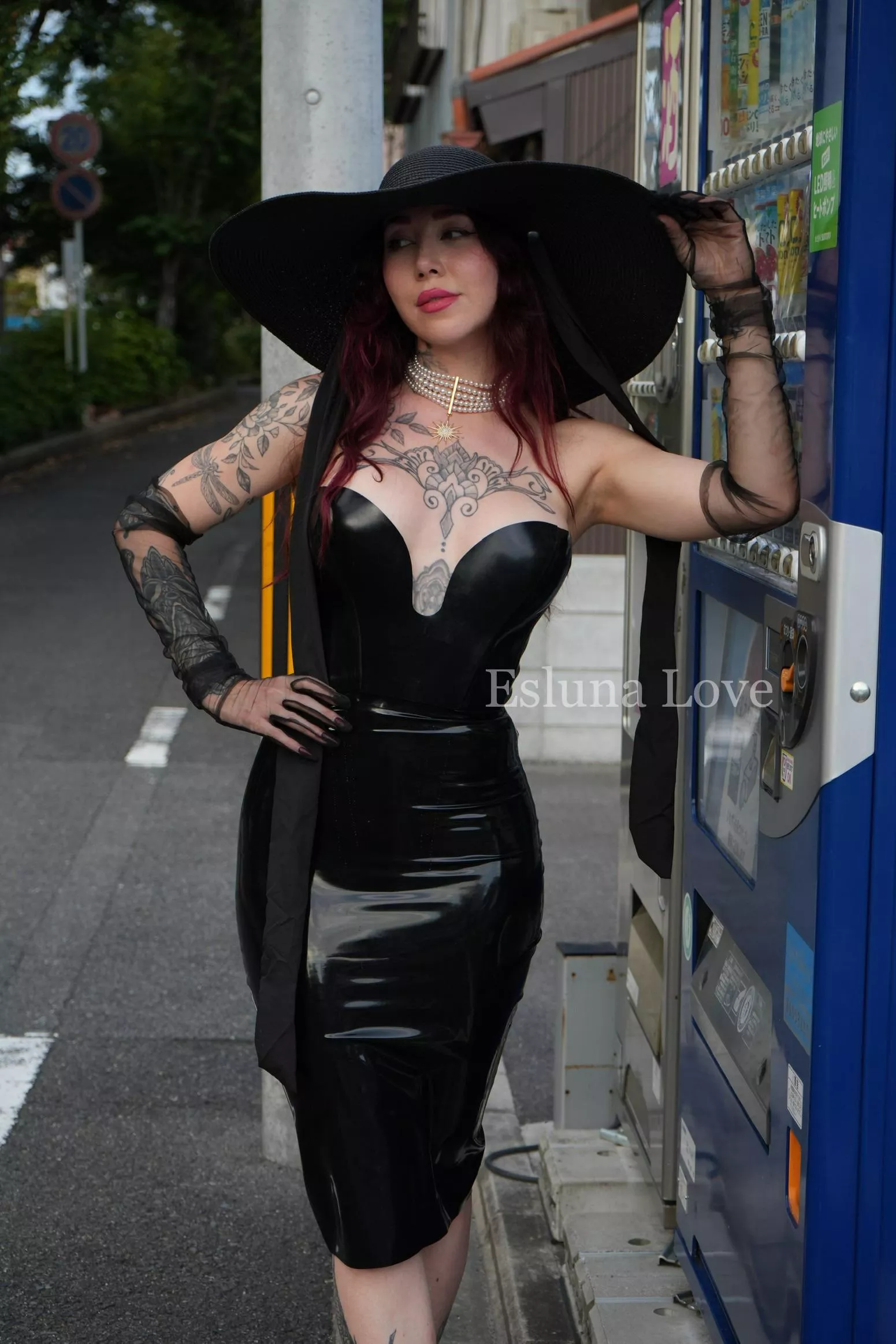 When you see me during the day 