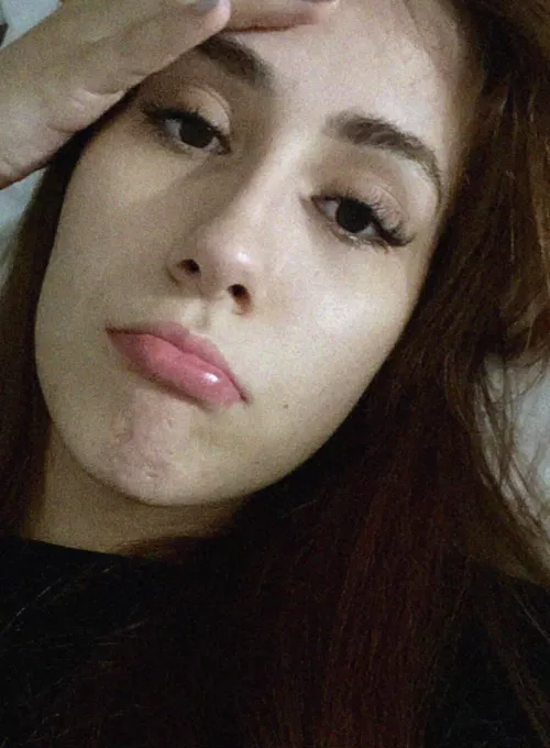 23 [F4M] looking for that relaxing break and release after a long busy day
