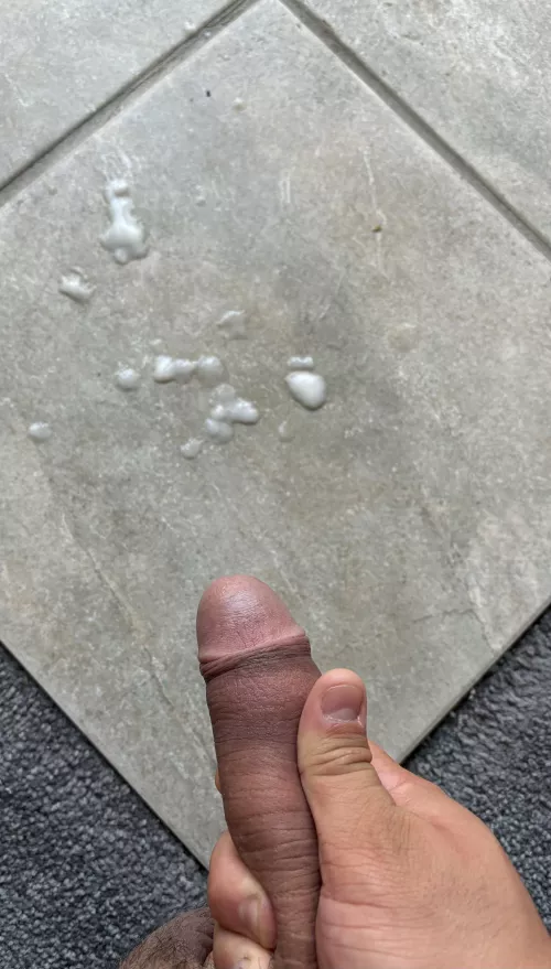 [28] Busted a hefty Cumload, on My Ex-Roommate's floor😮‍💨