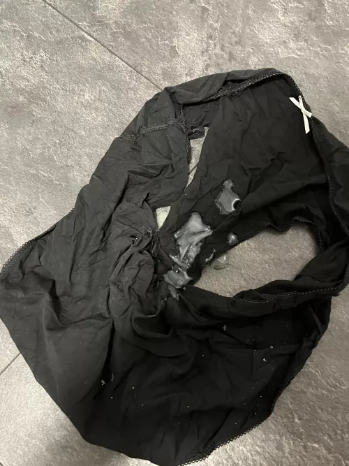 (36) came on my wife’s panties