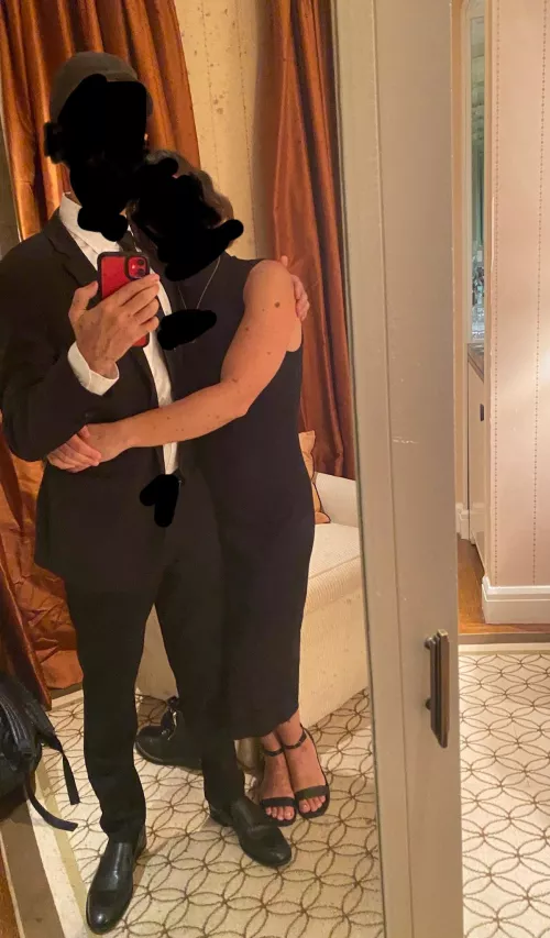 [40/41][MF4MF/F][NYC] Nerdy couple looking for another couple or female for cocktails, board games and naked fun.