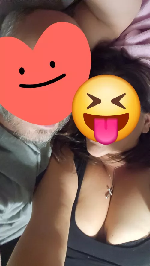 43F/44M couple looking for bull