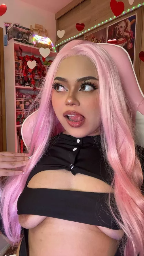 Amo como me queda el cabello rosado