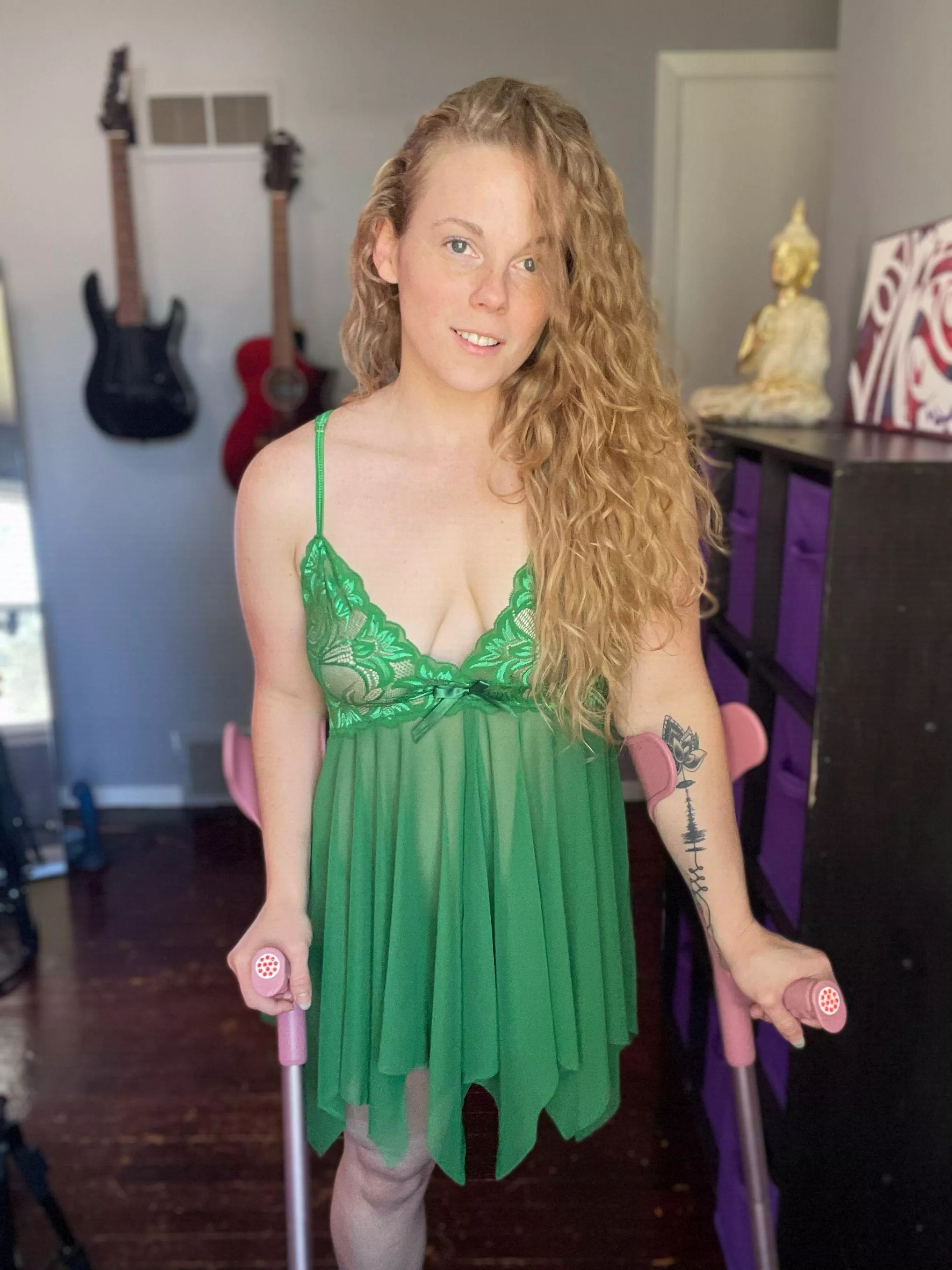 Amputee milf ready to have fun