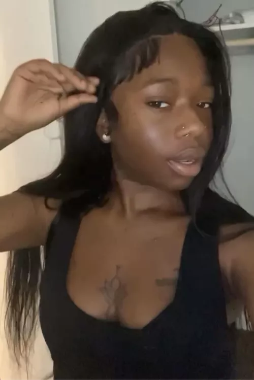 Anyone wanna meet Saturday? 💋 