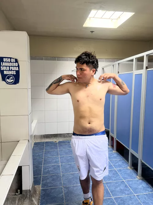 Anyone want to join me for a shower? I need someone to wash my body haha