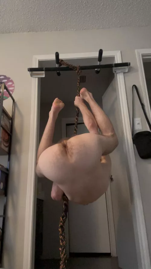 ape man likes to air out while swinging 🐾