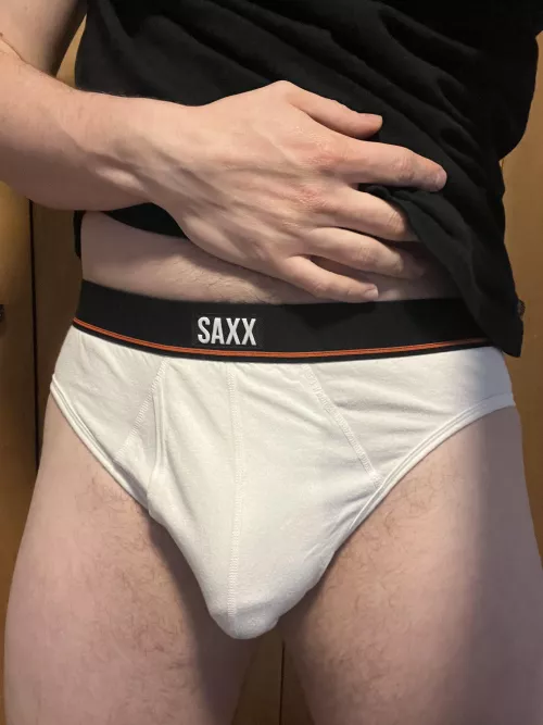 Arrogant nerd. Let me make you feel inadequate. 