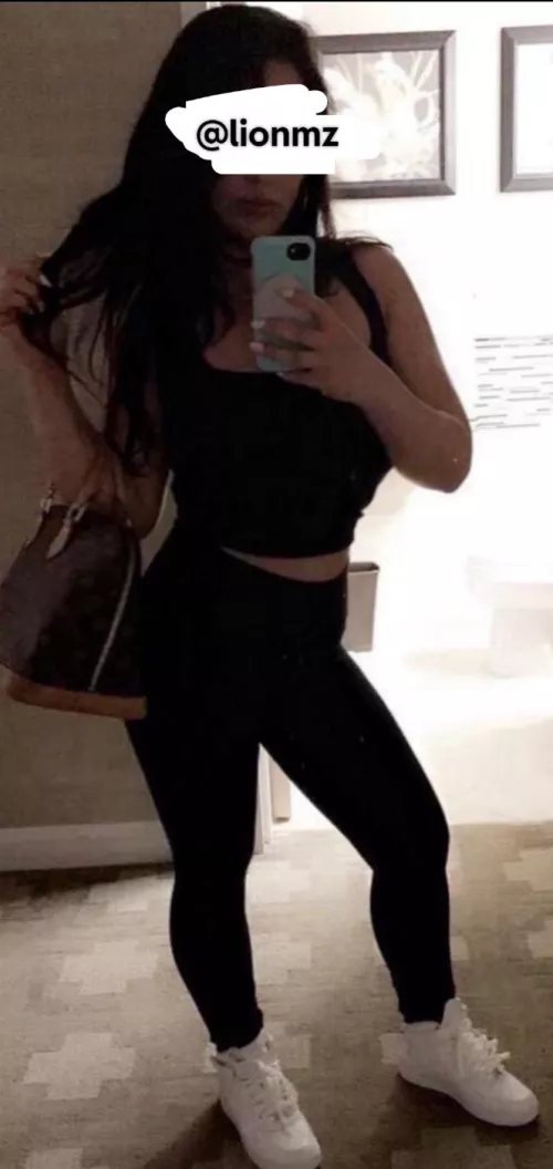 Attentive & fun gfe available 😏 looking to connect with someone who can keep up with my sexy energy 🍒 🫦 