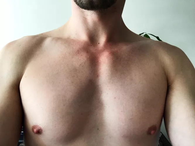 Bi guy looking to orally worship a MF couple