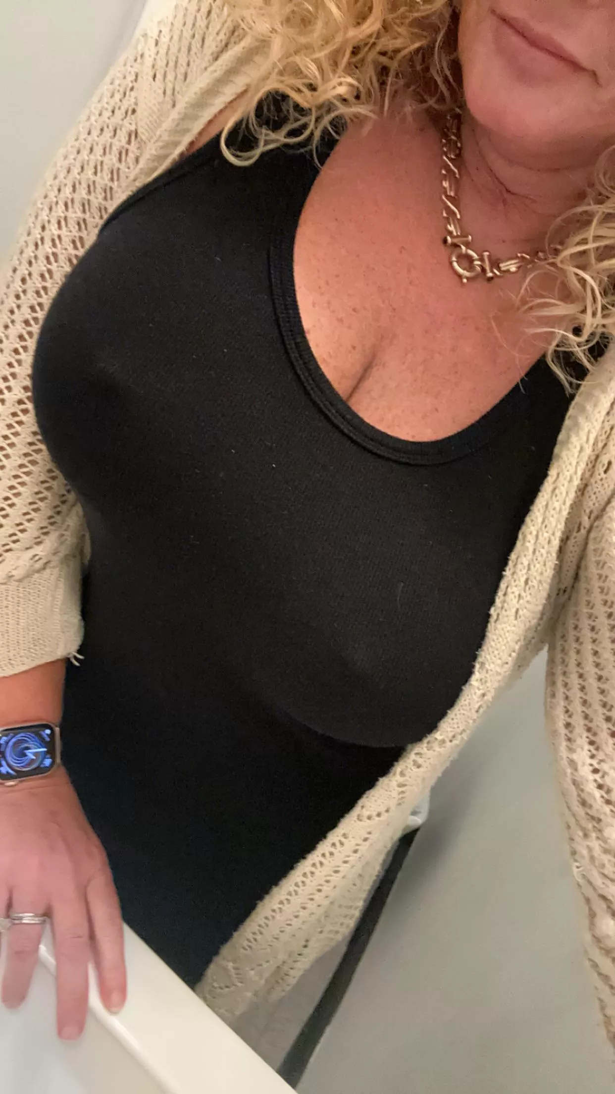 Can you tell that it’s freezing in my office! 