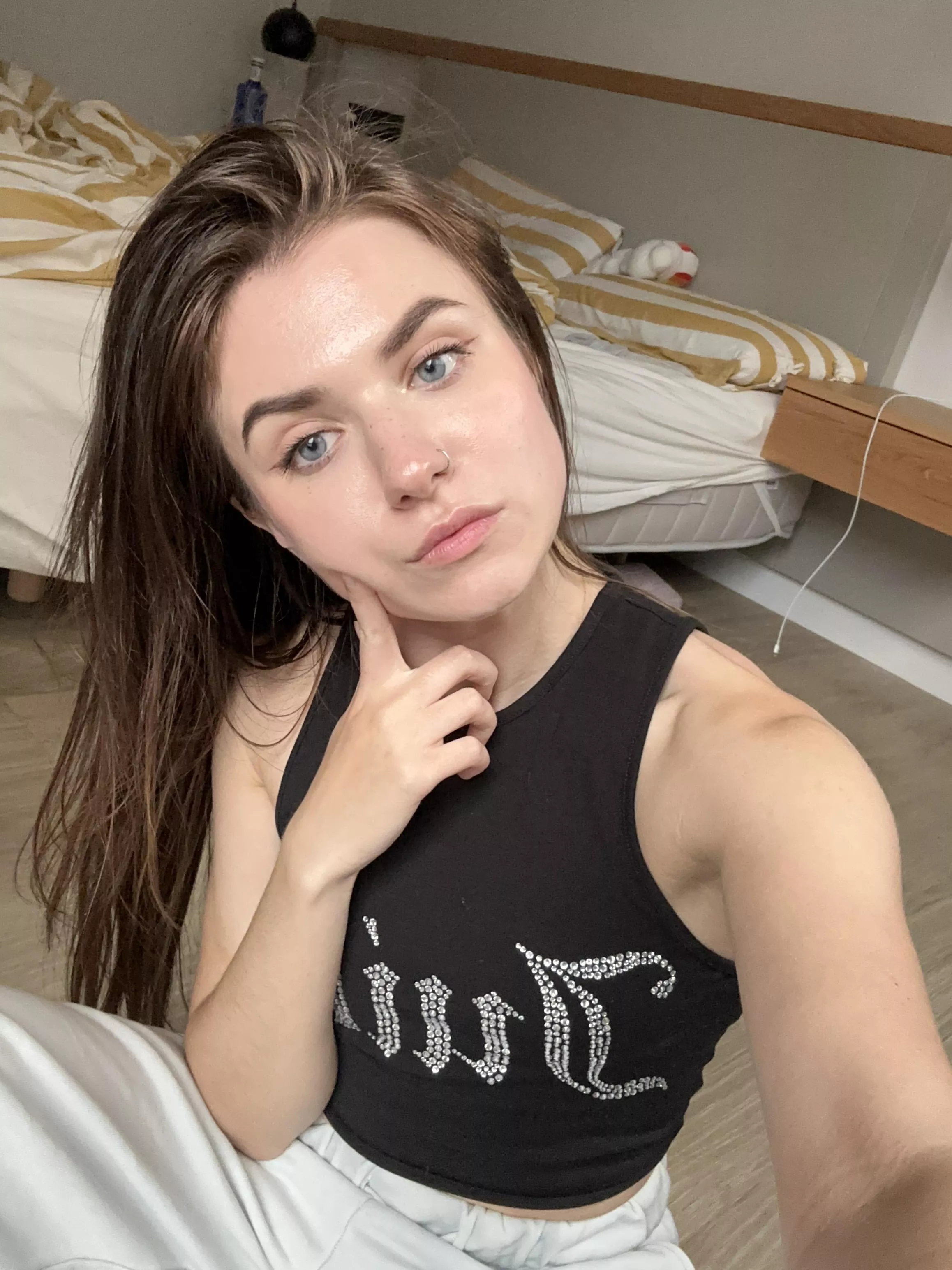 clothed but sexy 18F in college