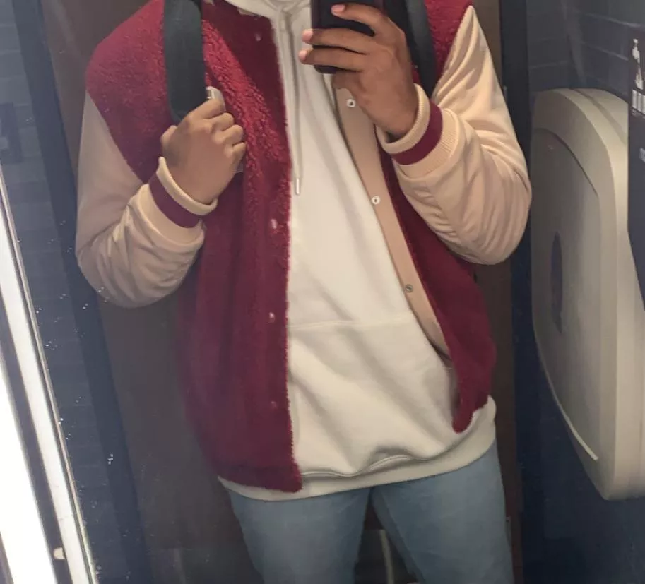 College chaser obsessed with older chubs 