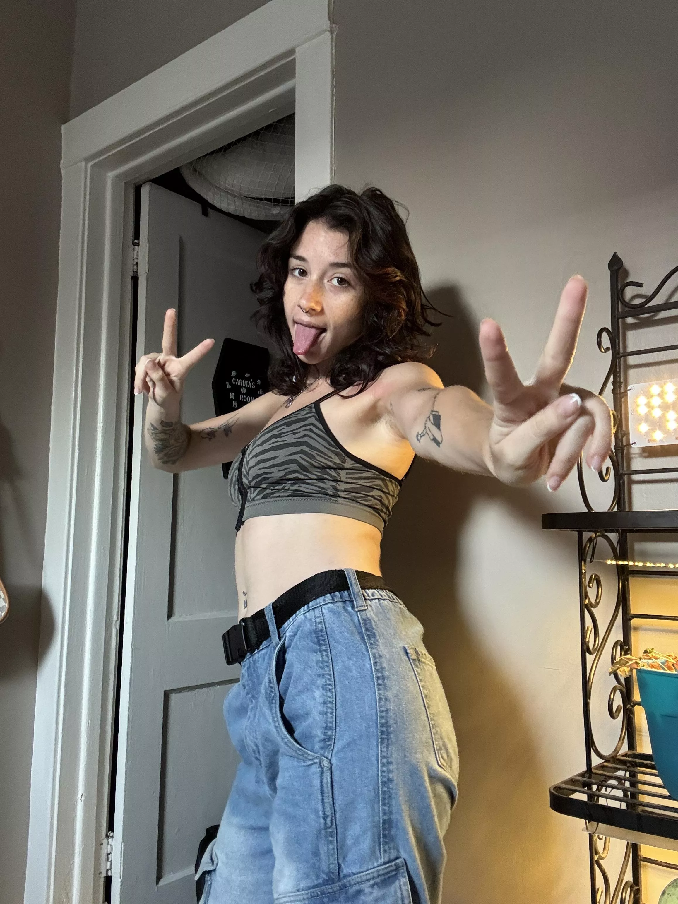 decorate my stomach for me 