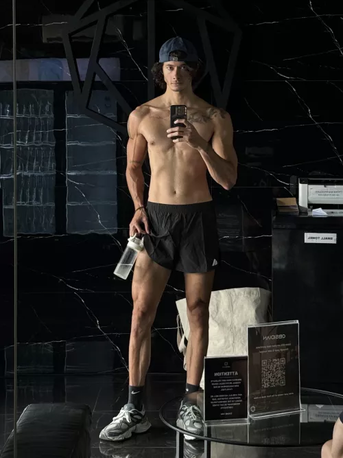 Do you like my gym outfit?