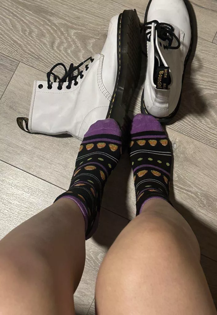 go ahead & sniff them