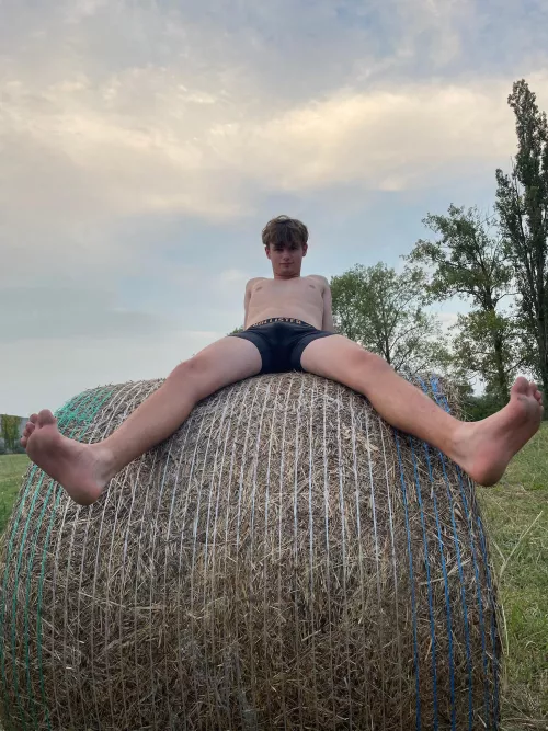 Had some fun outside today, look how dirty my feet got… 