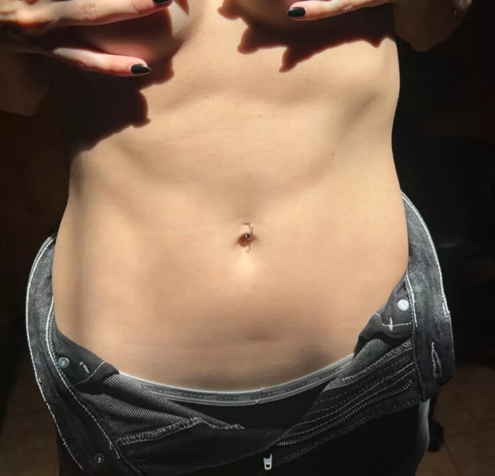 Here enjoying a little sun on my navel