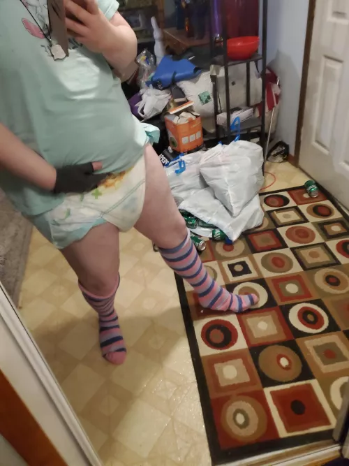 Hi there. Hope this sub likes bisexual transfem babs.