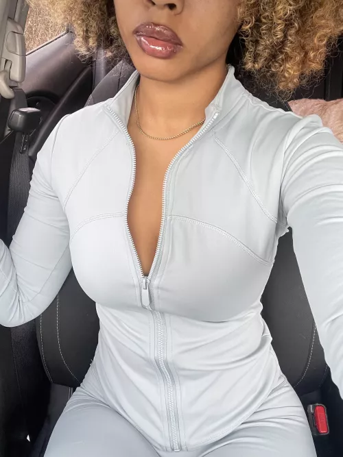 High maintenance and spoiled, the best combination ✨