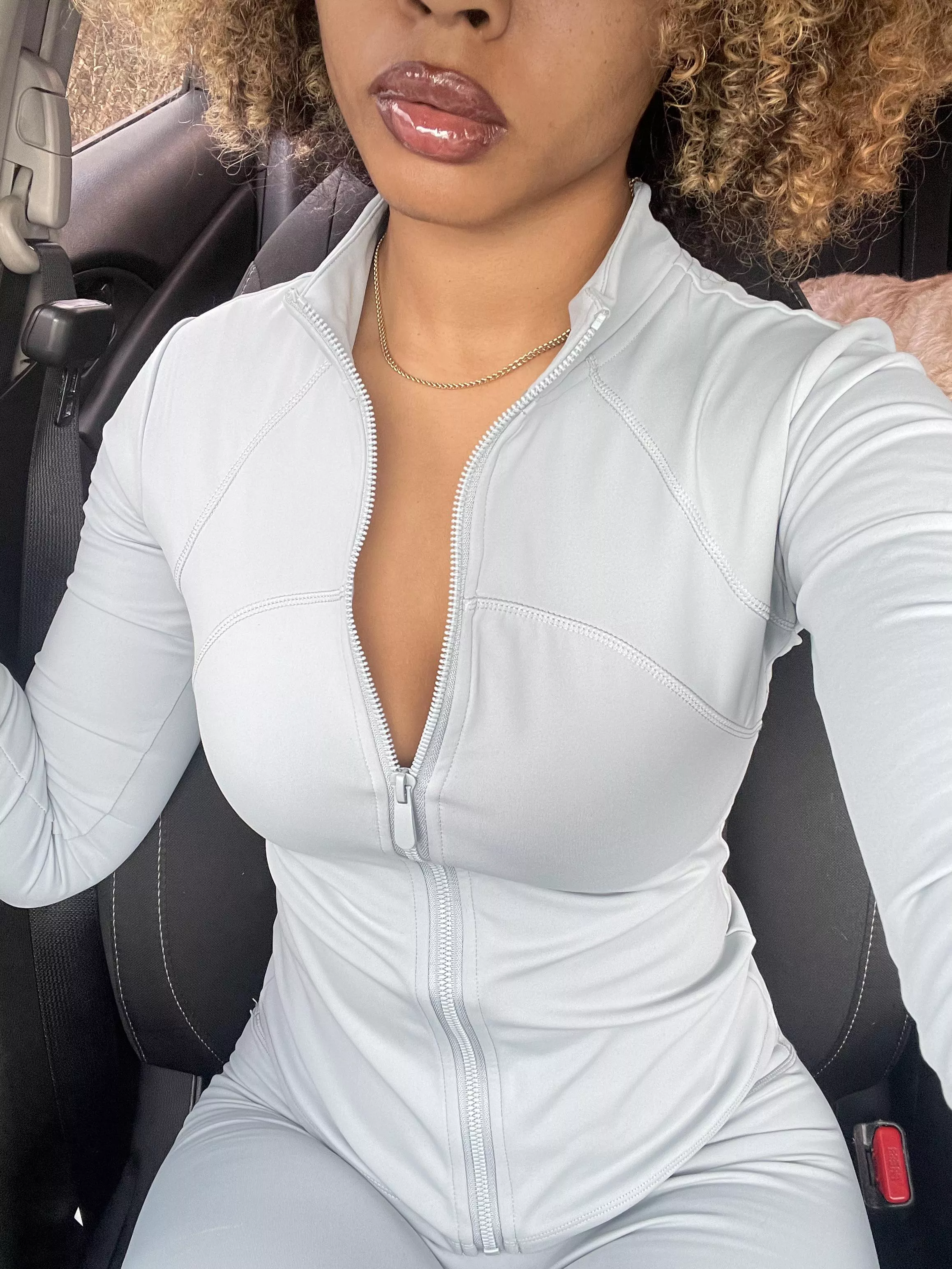 High maintenance and spoiled, the best combination ✨