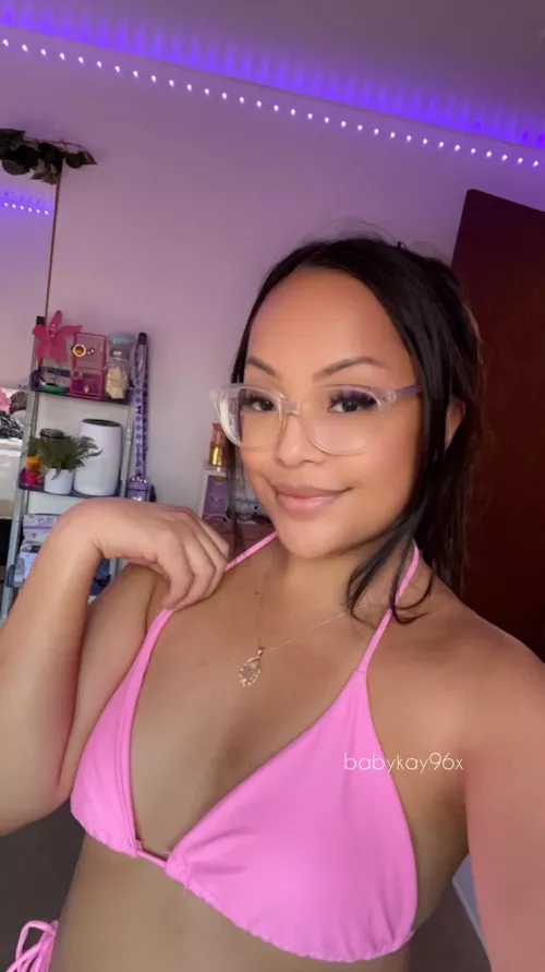 Hope you're into sweet Filipina girls