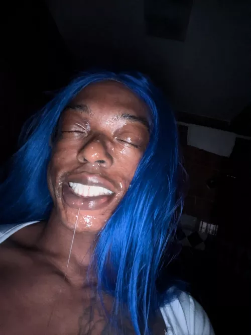 I feel pretty when there's cum on my face 🤗