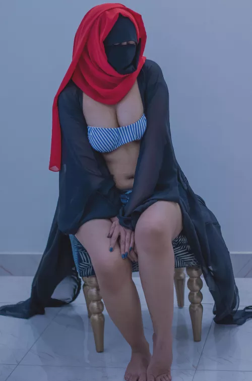 i had to stop myself from flirting with a man at the library today