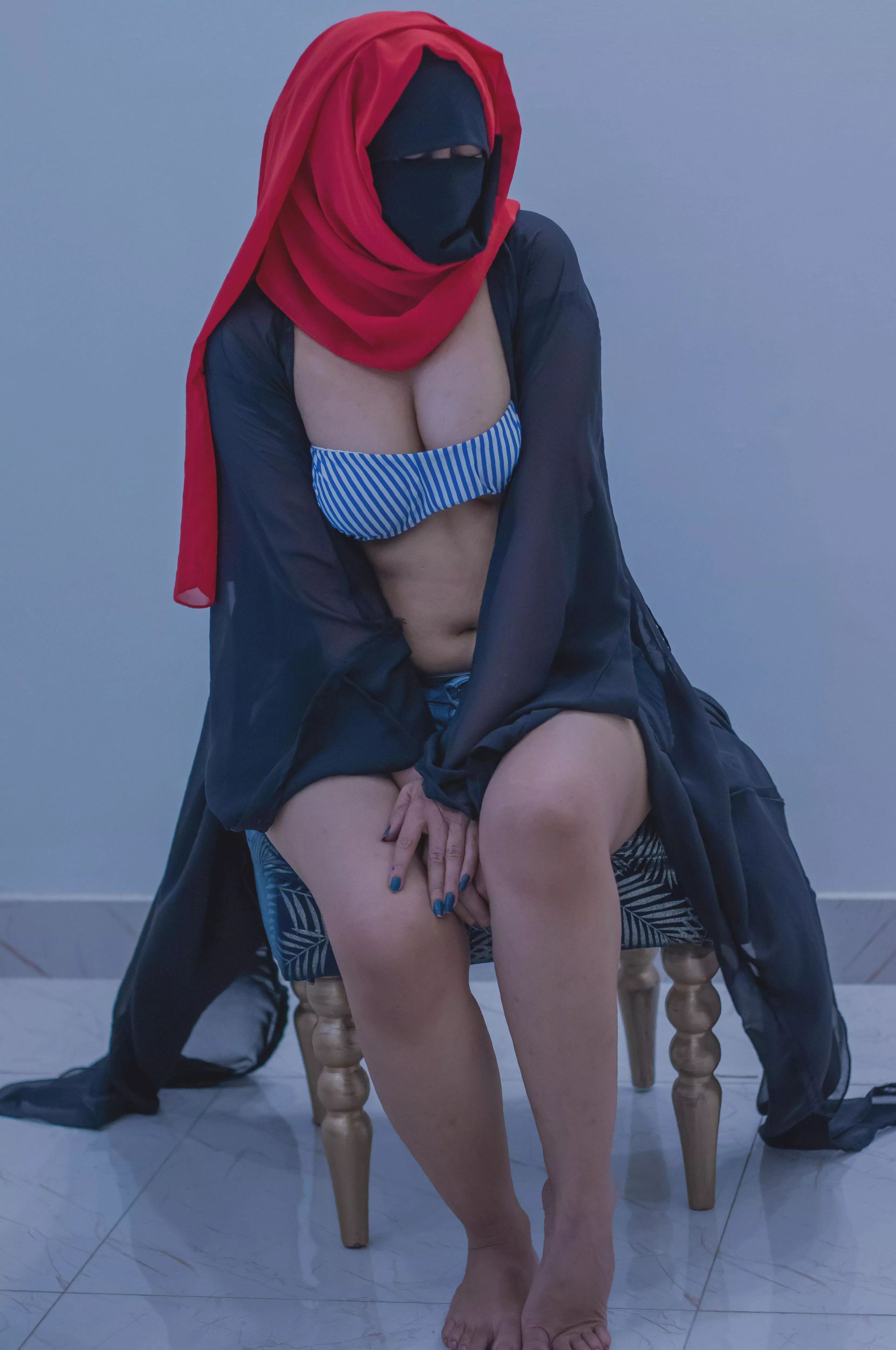 i had to stop myself from flirting with a man at the library today